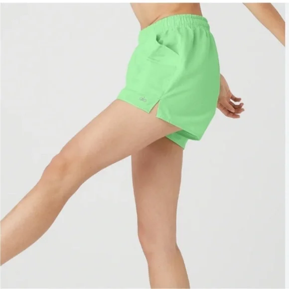 ALO Yoga Alumni Short Color: Ultramint Size Medium Small XXS NWT